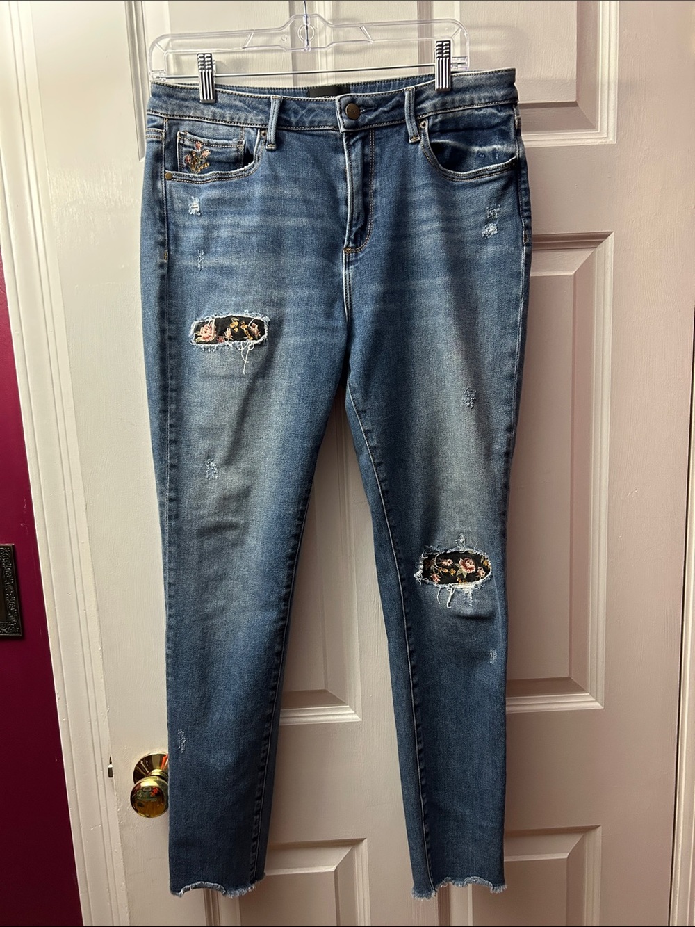 DRIFTWOOD Jackie High Rise Skinny Jeans Floral Patch Distressed 30x28